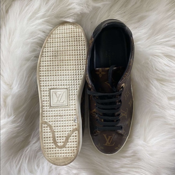 Louis Vuitton Frontrow Sneaker - Picture 2 of 5